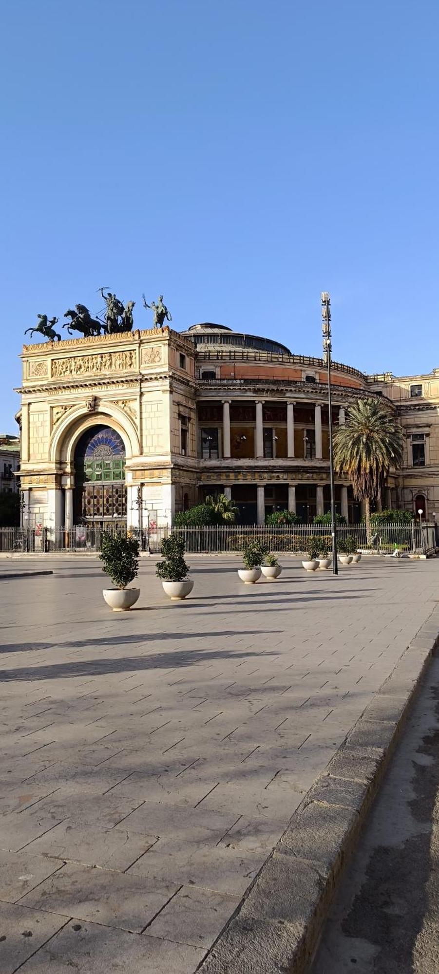 Politeama Centre Suite Palermo Esterno foto